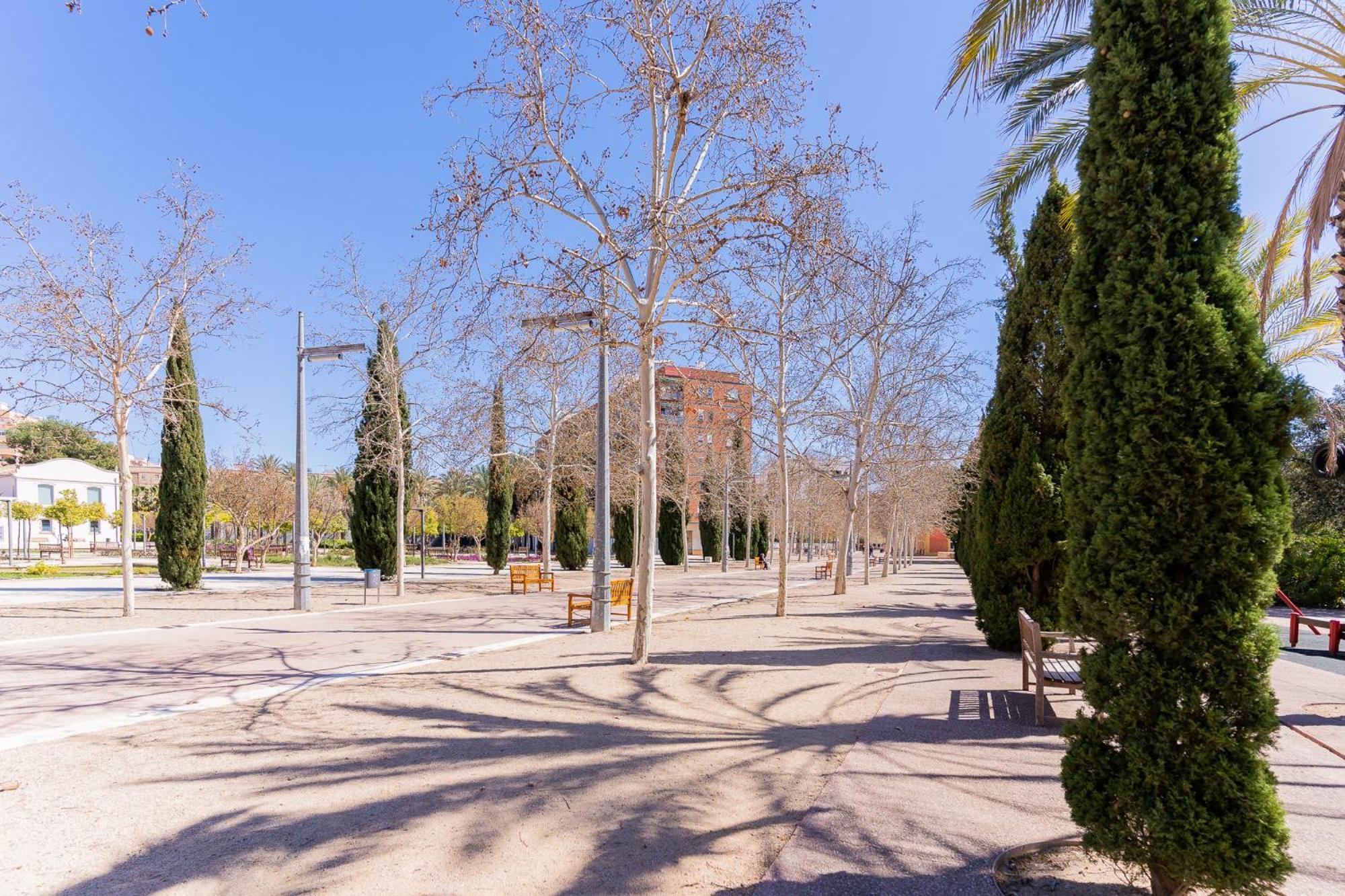 Aptuvalencia-F&B Sol Sl エクステリア 写真